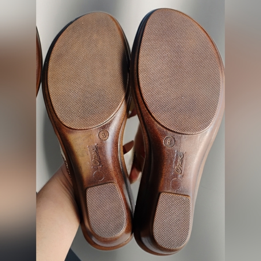 NEW Onex Women's White Studded Sandals - Picture 4 of 7